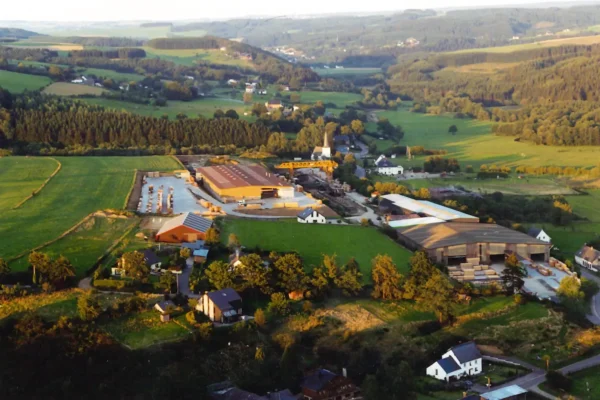 hoffmann-trade_35_HVE-fabriek_luchtfoto_2000